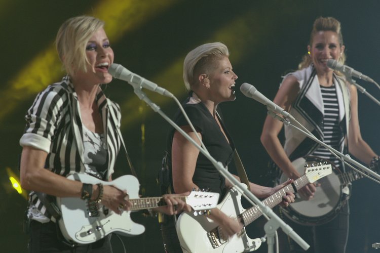 dixie-chicks-lubbock-or-leave-it